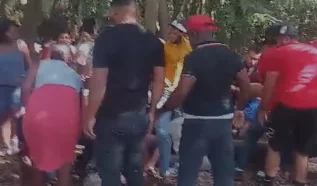 Muere anciana al caer un árbol en el balneario Las Barías
