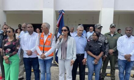 Gobernadora Celi Correa asegura que el operativo de Semana Santa cumplió con meta de “cero muerte” en la provincia M.T.S; Agradece el buen comportamiento de la población.