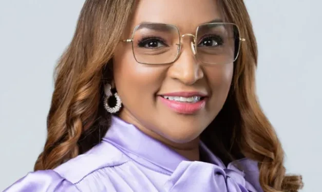 Artista cristiana y pastora Nancy Amancio anuncia su candidatura a diputada