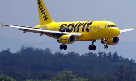 Terror en pleno vuelo Spirit Airlines: a punto de amerizar por problemas mecánicos