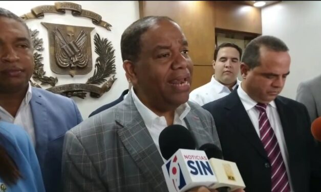 Oposición pide la sustitución del director Policía Militar Electoral