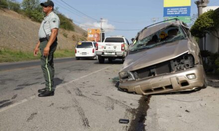 Tres personas resultan heridas en accidente de tránsito en Baní-Azua