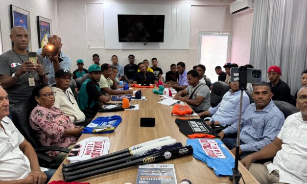 ALCALDE JUNIOR PERALTA ANUNCIA 4ta EDICIÓN DEL TORNEO DE BEISBOL U15 NAGUA