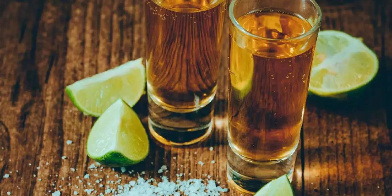 Día Internacional del Tequila, la bebida que se toma con limón y sal