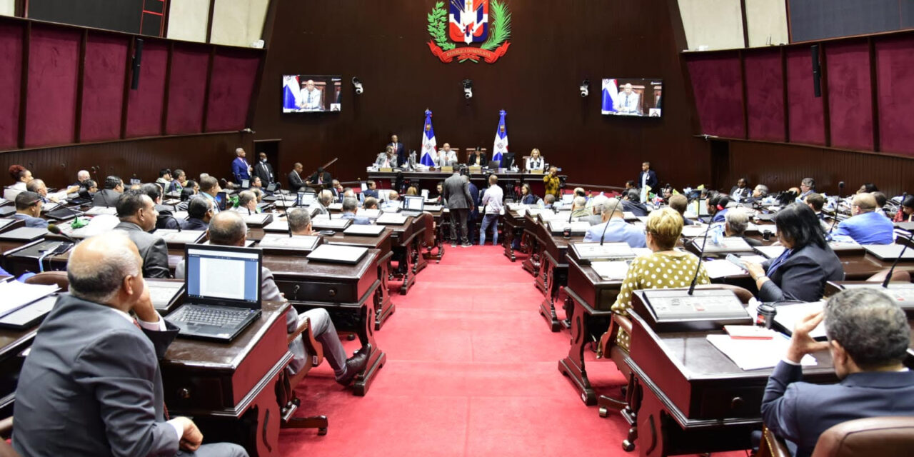 Diputados harán vistas públicas este lunes sobre el Código Penal