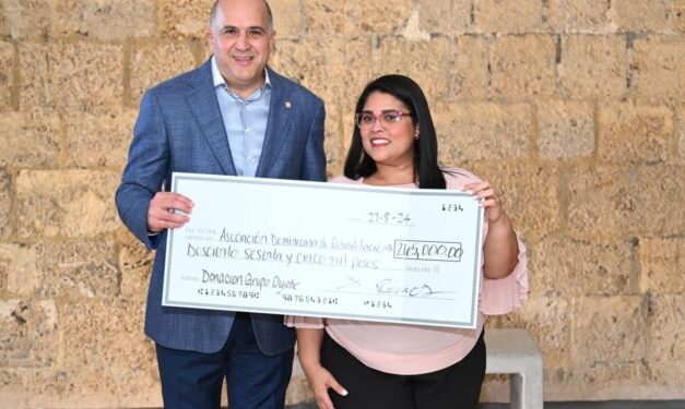 Alexis Victoria gestiona ayudas de la Fundación Oyate; Rehabilitación Nagua y ADEUCA son beneficiados