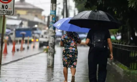 Seguirán los aguaceros por campos nubosos asociados a tormenta Ernesto, según Indomet