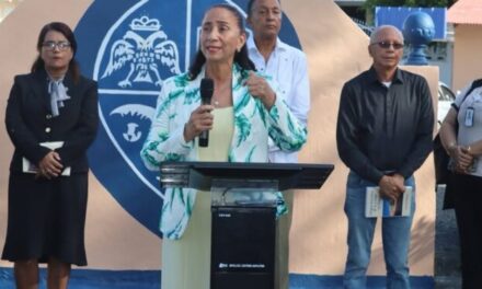 UASD Centro Nagua realiza acto de Izamiento de bandera por los 44 Años de su fundación