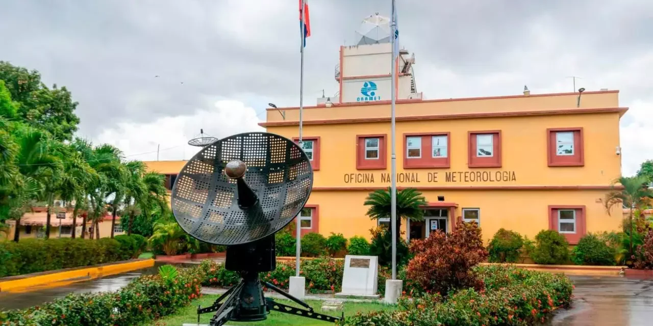 Indomet: Onda tropical continúa alejándose; se espera una disminución en las lluvias