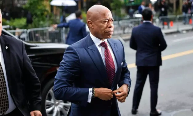 Alcalde de Nueva York se declara no culpable de cargos de corrupción