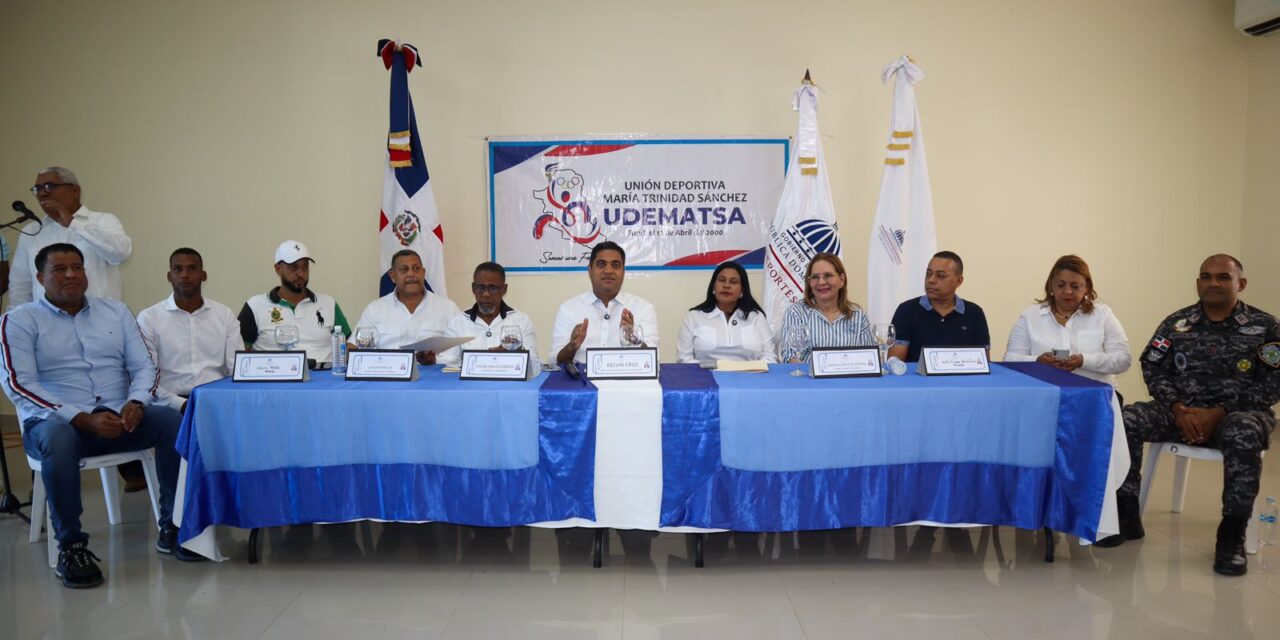 Ministerio de deportes y gobernación de María T. Sánchez realizan encuentro con dirigentes deportivos de la provincia.