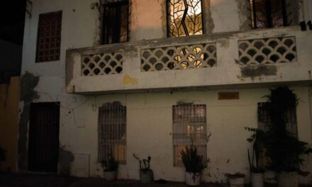 Hombre duró tres días con el cadáver de su madre en una casa en la Ciudad Colonial