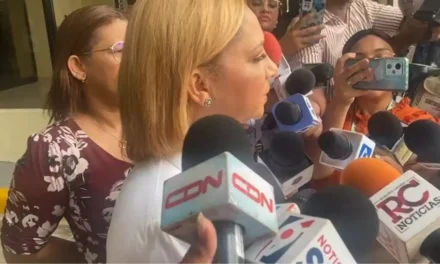 “Aquí el único ladrón es él que se ha robado la paz de Venezuela”, responde Soraya Suárez a Nicolás Maduro