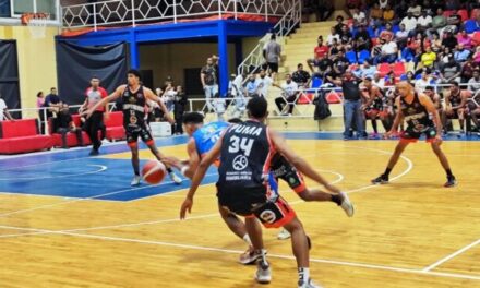 Arranca con éxito el Torneo de Baloncesto Superior de Nagua pese a interrupciones por lluvias