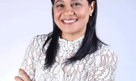 Renuncia del PLD Yajaira Santana Medina y su equipo político en Puerto Plata