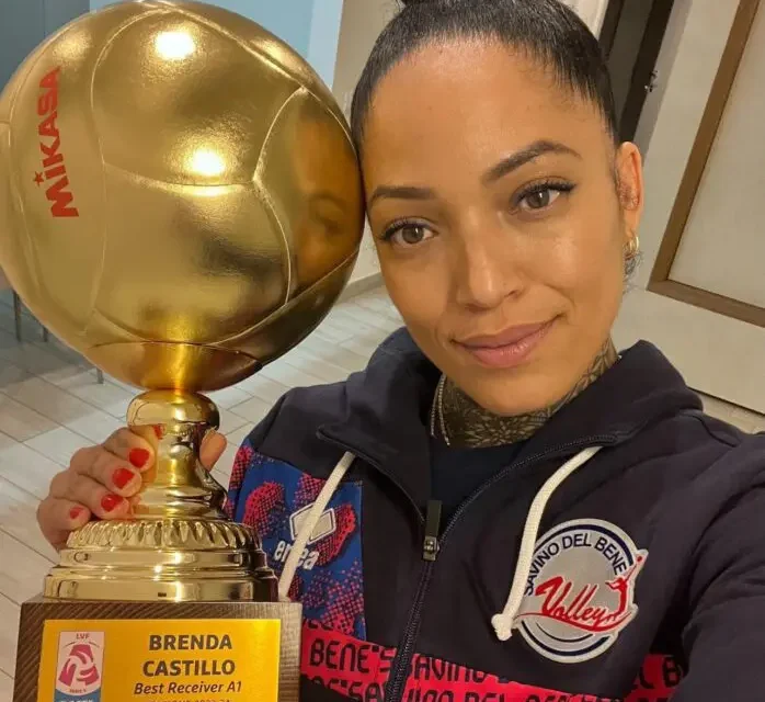 Brenda Castillo es premiada con Balón de Oro en Italia