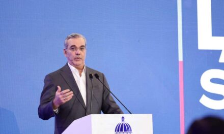 Abinader asegura que no presentará una nueva reforma fiscal