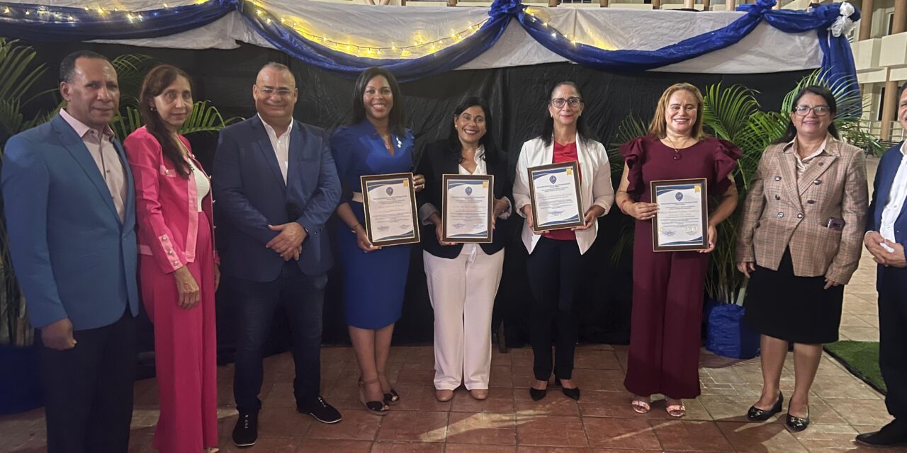 Estudiantes de Turismo, Hotelería y Gastronomía del Centro UASD Nagua inauguran el Restaurante Luna Azul