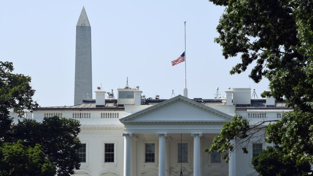 Casa Blanca pone bandera a media asta en señal de luto por el fallecimiento de Jimmy Carter