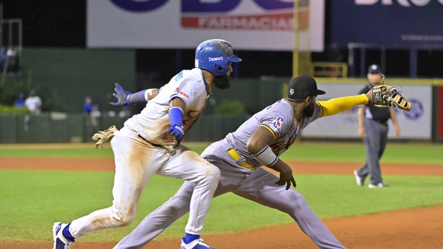 Un incontrolable Licey sacude récords con un triunfo 25 carreras por tres ante las Águilas Cibaeñas