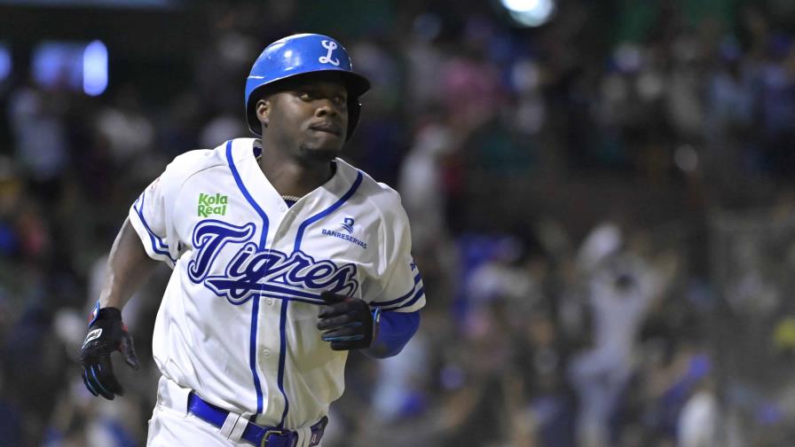 Toros no aguantan la rabia felina de un Licey que los vence 6–0