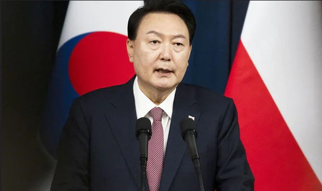 Detienen al presidente surcoreano Yoon Suk-yeol