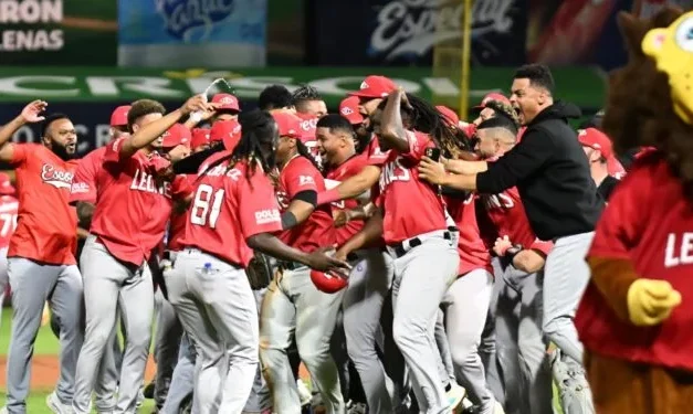 Leones del Escogido, va por su quinta Serie del Caribe de la mano del ex grandesligas Pujols