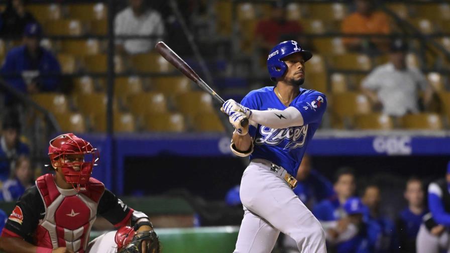 Mejía le da el respiro necesario al Licey con un grand slam para empatar la final 2-2 contra Leones