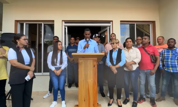 Alcalde de El Factor exige respeto a la autoridad municipal y justicia para las víctimas de abuso policial