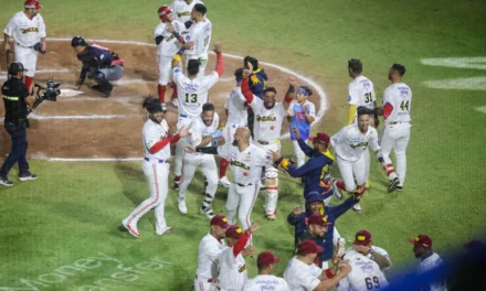 Venezuela logra no hitter y clasifica a semifinales de la Serie del Caribe