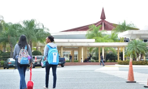 Mujeres representan el 71 % de la matrícula estudiantil de la UASD