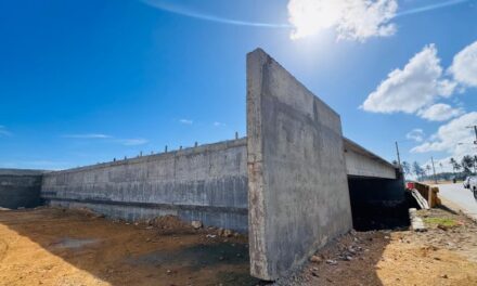 Avanza construcción de la vía del malecón de Nagua; en fase final puentes y obras de protección costera