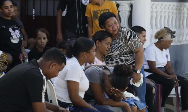 Capitán pensionado mata a su pareja, a hijo, nuera y hiere a otro vástago en Santo Domingo Este