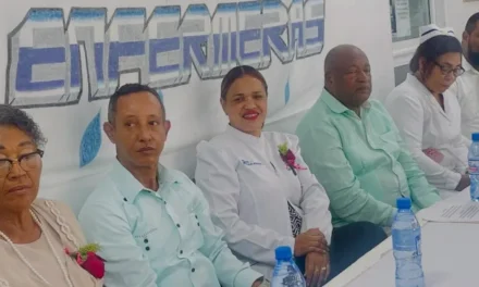 Hospital doctor Antonio Yapor Heded rinde homenaje al personal de enfermería en su día