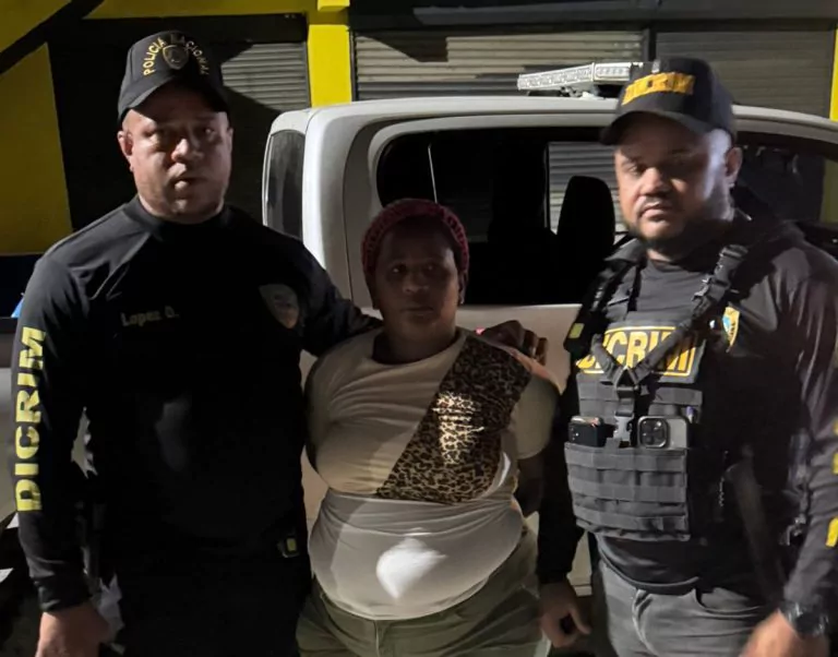 Apresan mujer por ultimar a su hermana durante riña en San Pedro de Macorís