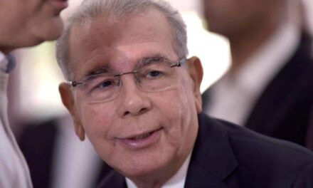 Danilo dice que está dispuesto a “recibir” a Abinader en el PLD para hablar del tema migratorio