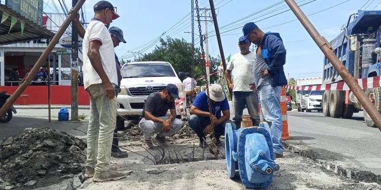 INAPA reemplaza 37 tubos colapsados y mejorar presión del agua en sectores de Nagua