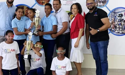 Distrito Educativo 14-06 de El Factor obtiene primer lugar regional en Robótica Educativa