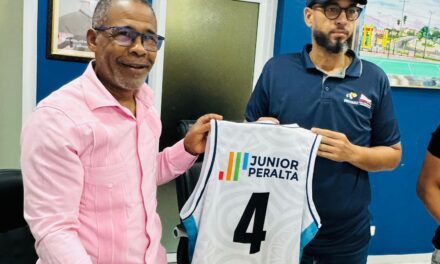 ALCALDE DE NAGUA, JUNIOR PERALTA, PATROCINA TORNEO DE BALONCESTO PROVINCIAL MARIA TRINIDAD SÁNCHEZ.
