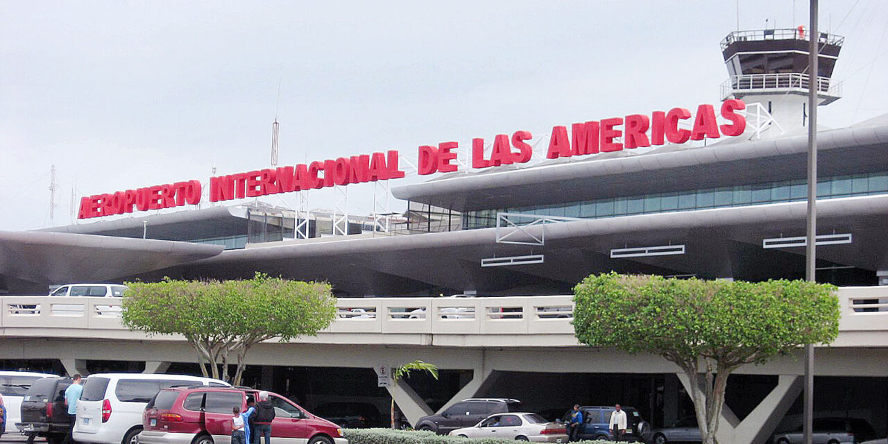 Inician demoliciones de edificios para una nueva terminal AILA