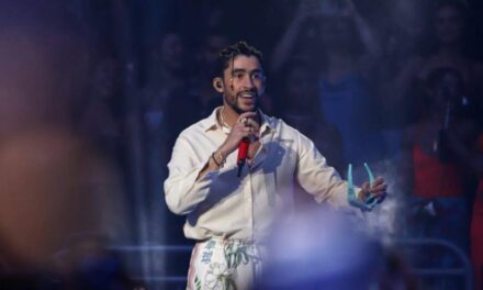 Bad Bunny logra dos “sold out” en ocho horas para funciones en el Olímpico