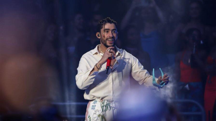 Bad Bunny logra dos “sold out” en ocho horas para funciones en el Olímpico