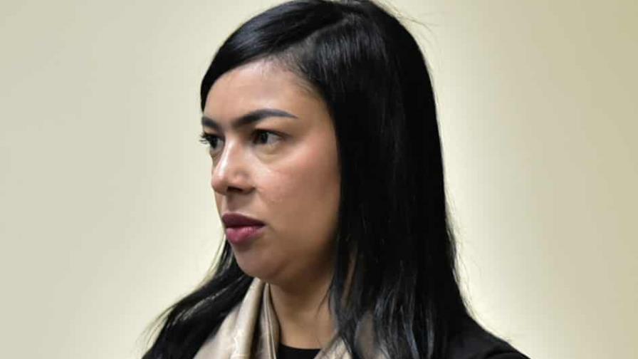 Solar, carro y dinero, entre los bienes decomisados a madre de menor abusada por Wander Franco