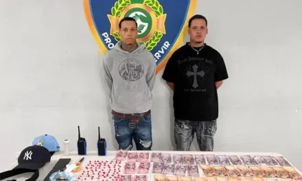 Policía apresa dos hombres de Moca en punto de drogas en San José de Matanzas