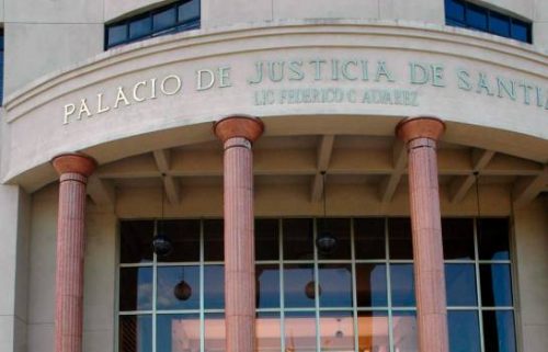 Imponen 30 años a hombre que incendió vehículo a abogada