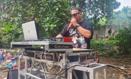 Policía suspende evento “DJ Yerry y sus amigos” en Río El Papayo por incumplimiento de horario establecido