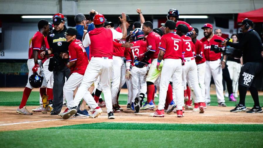 “Oramos antes del jonrón”: el testimonio detrás de la hazaña dominicana en la Serie del Caribe Kids
