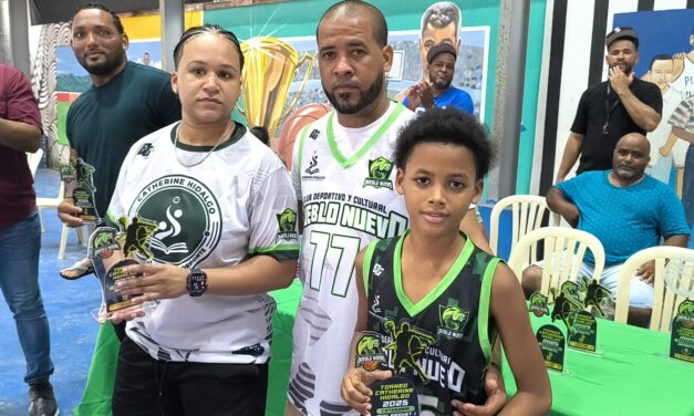 Inician Tornero de Baloncesto Katherine Hidalgo 2025 en el sector de Pueblo Nuevo.