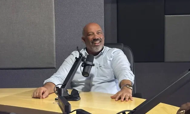 José Luis Cosme afirma que el país vive un retroceso en los servicios públicos