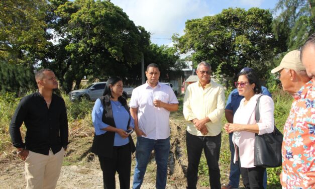 Gobernadora María López Polanco supervisa reinicio de trabajos de terminación en la escuela Miguel Yanguela Gómez de Cabrera
